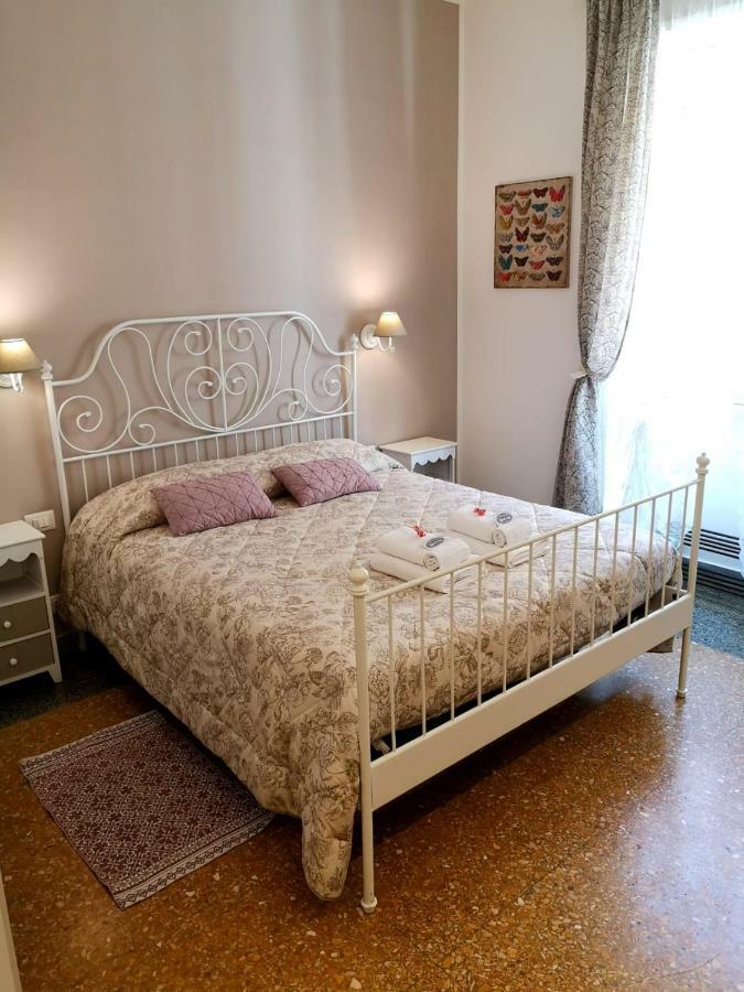 Couette-café La Chiave Di